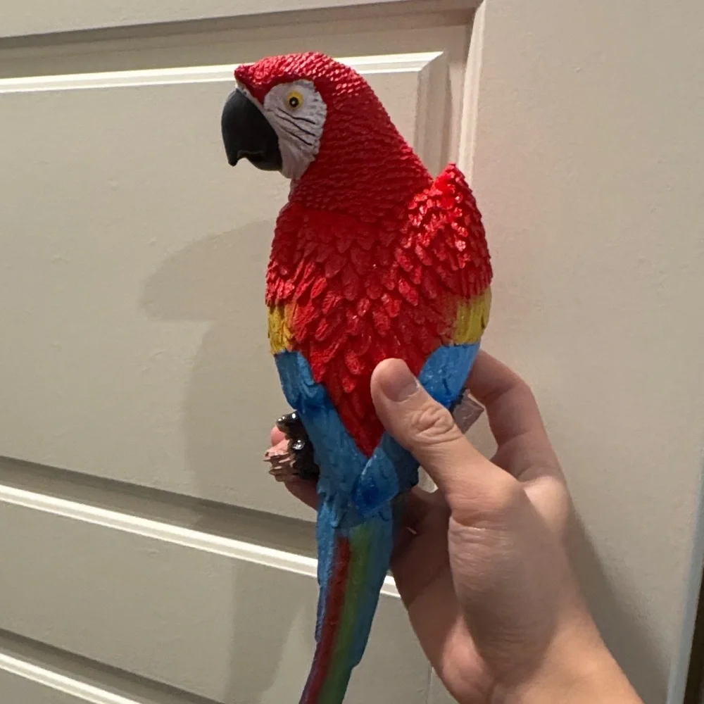 Parrot Wall Statue